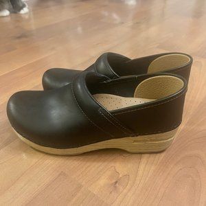 COPY - Dansko Professional Slip-On Clogs matte black/natural oiled